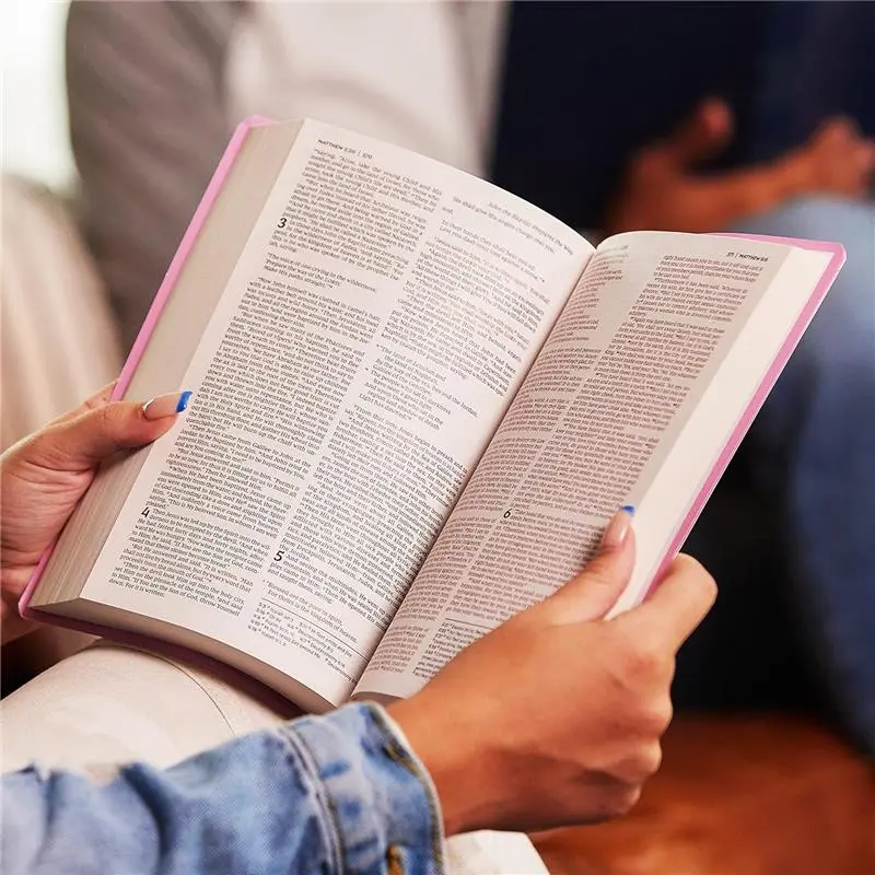 New King James Version Holy Bible - NKJV Pink & Red Letter Leather-Look Gift and Award Bible 2