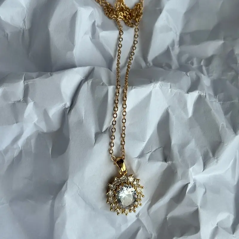 Gold-Plated Necklace with Purple Stone and White Stones - Floral Halo Design 5