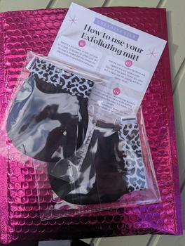 Product Review of Silk exfoliating mitt Tan Accessories exfoliatingmitt exfoliatingglove from l**s 1