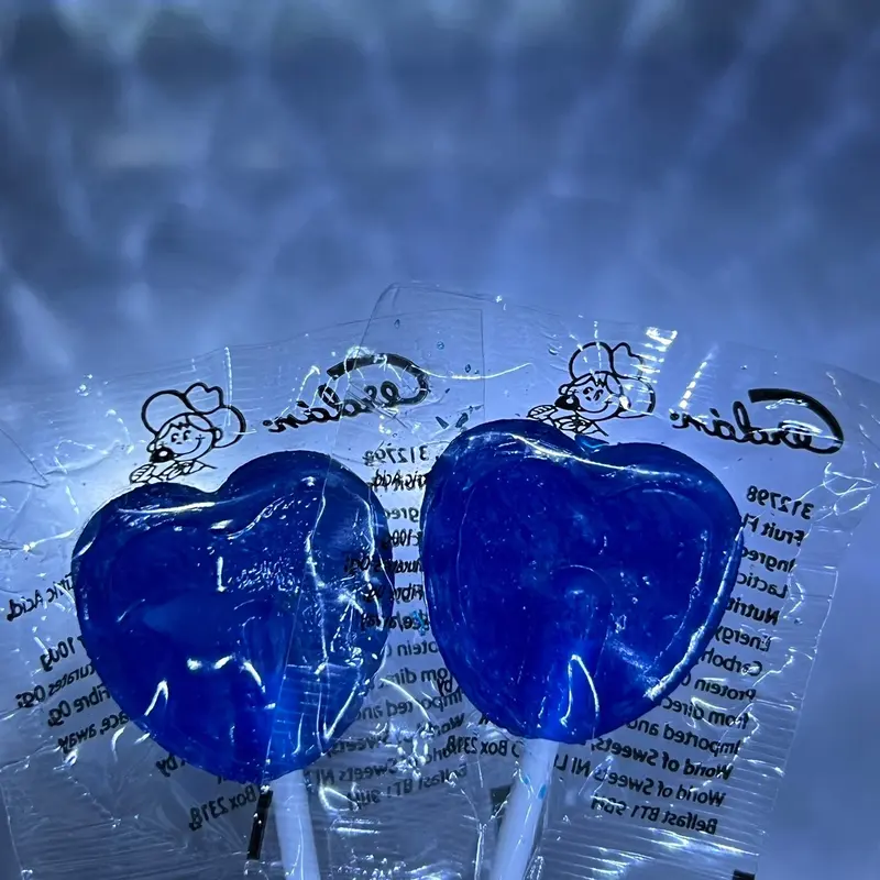 10 x blue raspberry heart lollies, TEN LOLLIES, heart lollipops, raspberry lollipops Fruity 2