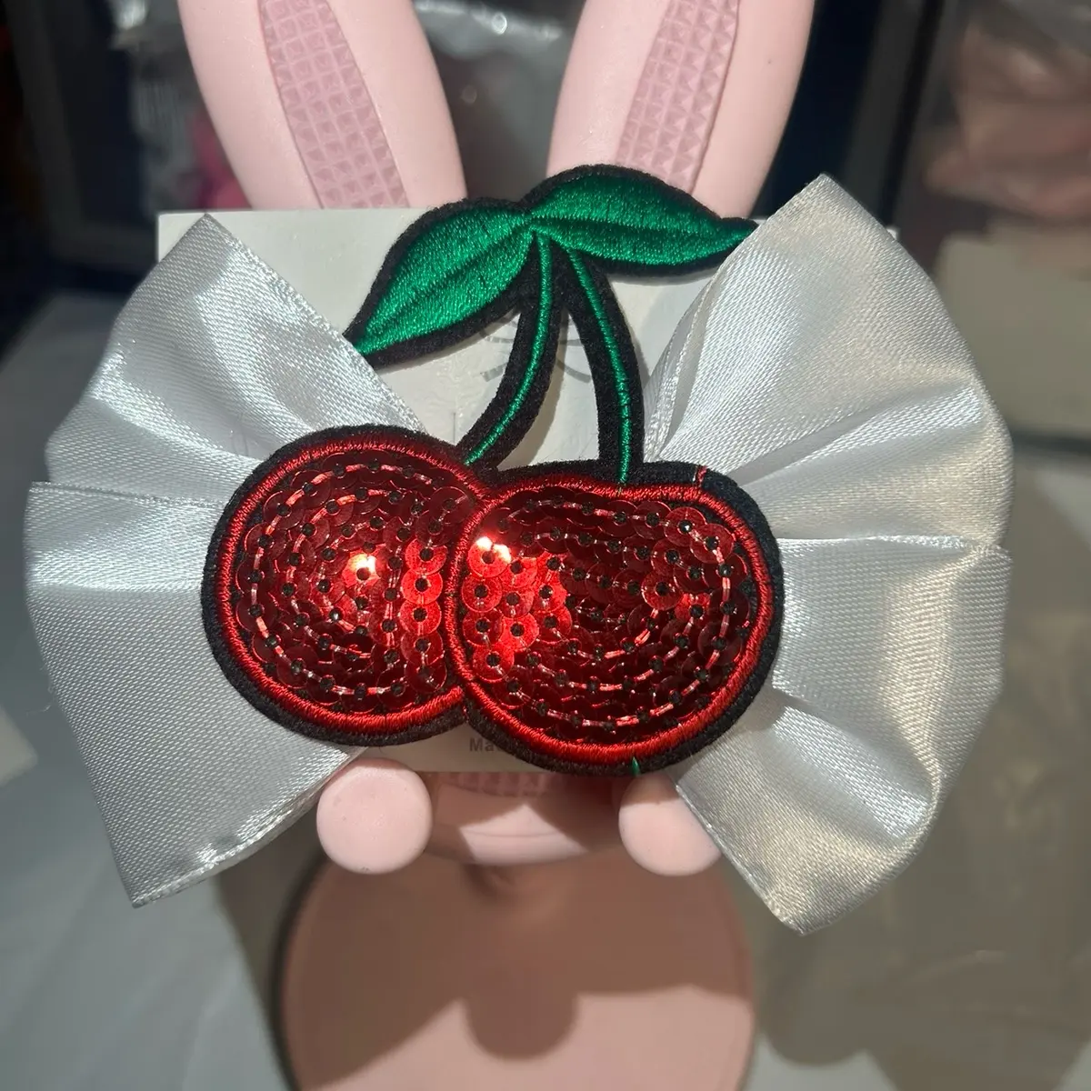Cherry claw  clips