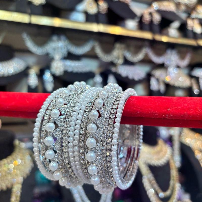 Beautiful pearl bangle set! Gorgeous for any occasion 1