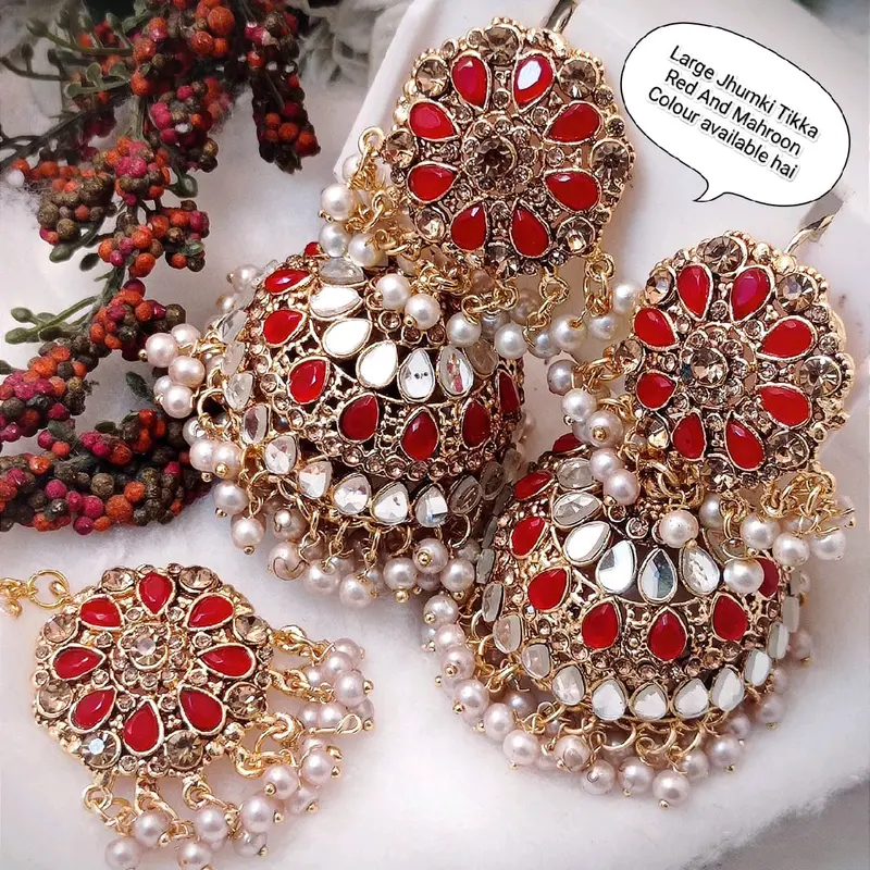 Pakistani Gold Plated Very Elegant Jhumka Earrings with tika.... 3