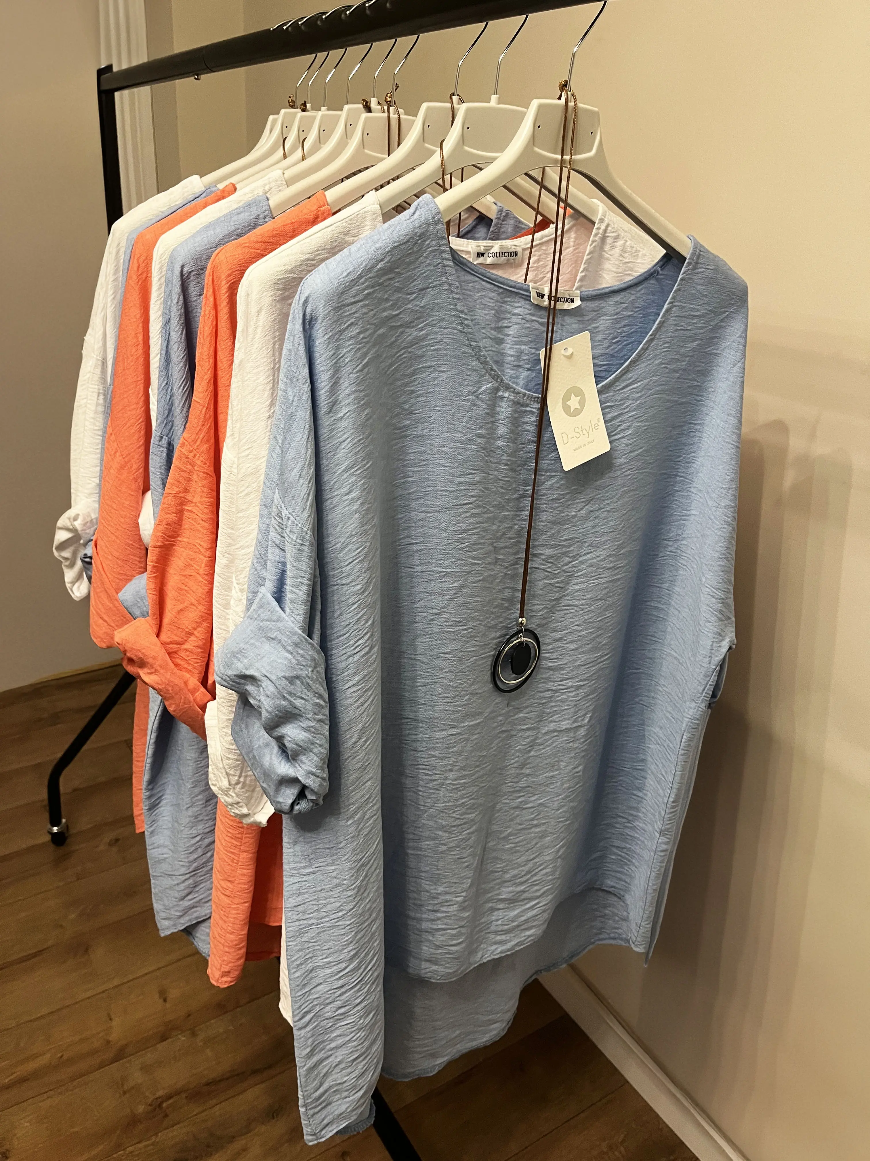 One-Size Lightweight Style Textured Blouse Top – Effortless Chic & Elegance | Casual Womenswear Shirt with Stylish Fit & Comfortable Fabric