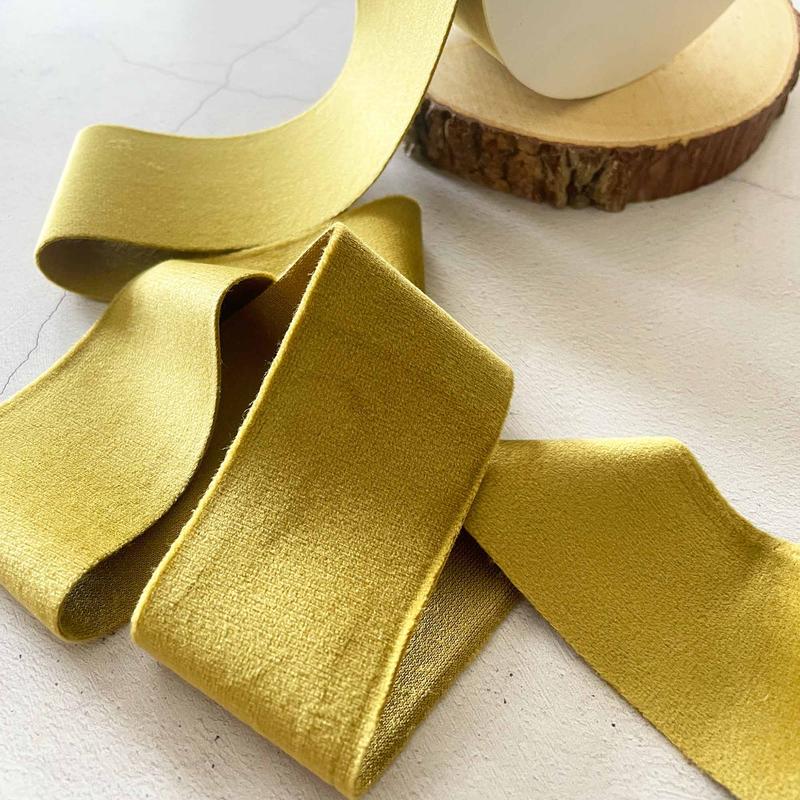 Deluxe Gold Velvet Ribbon 1