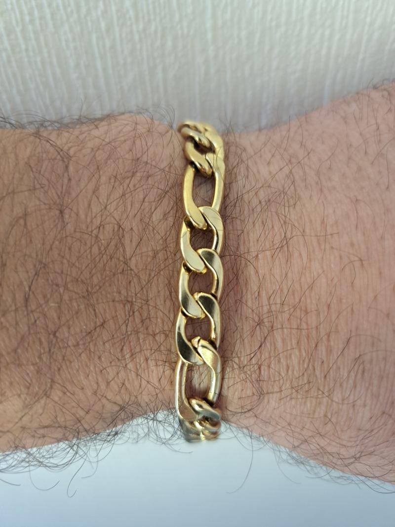 Product Introduction of figaro link bracelet. gold or silver plated available. stainless Steel. 1