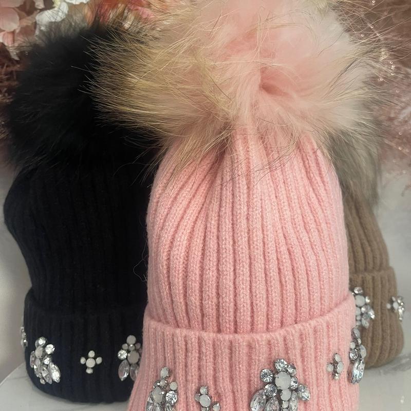 Rona Pom Pom hat 4