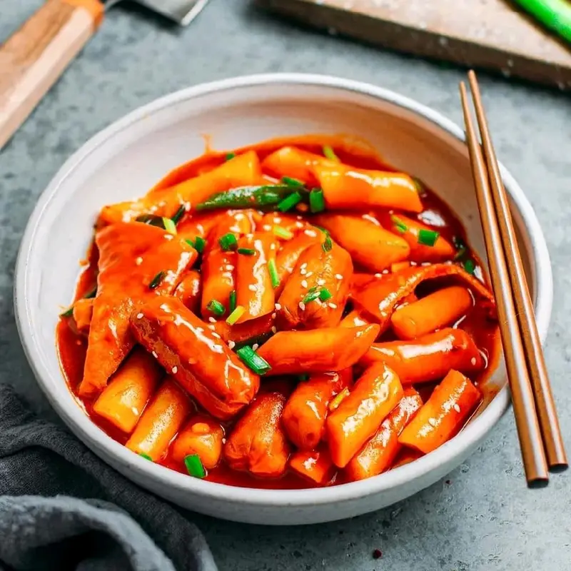 Halal Tteokbokki Rice Cakes, Young Yopokki 2 Portions 240g, Korean Tteokbokki Traditional Topokki  Food Instant 1