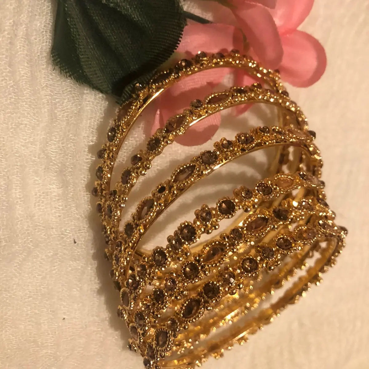 Gold plated 6 pcs bangles