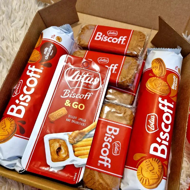 Biscoff Large Snack Gift Box - Variety of Flavours - 7-Inch Size - Biscuit, Cooky, Vanilla, Chocolate, Cookie treat boxes 1