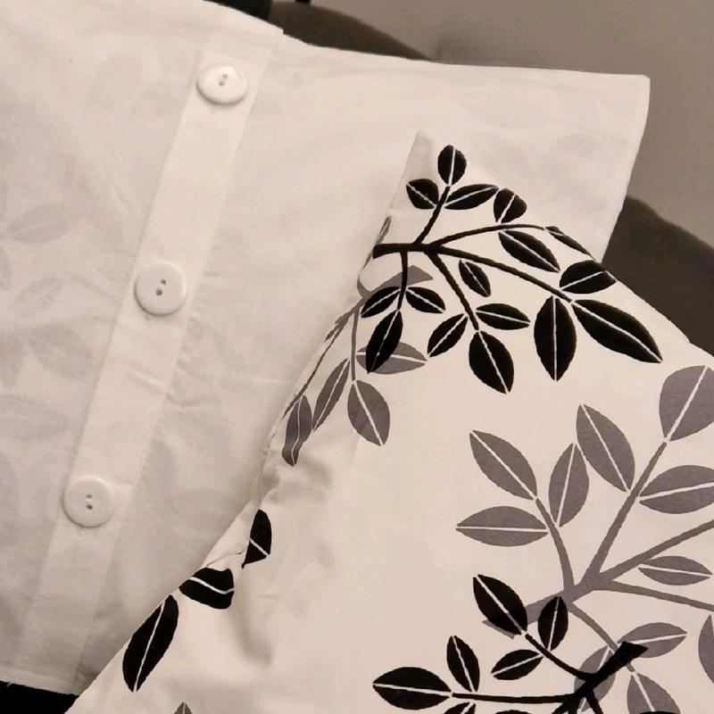 Set of 2 White Hobbs Home Leaf Cotton Cushion Covers (Cushions Not Included) 1