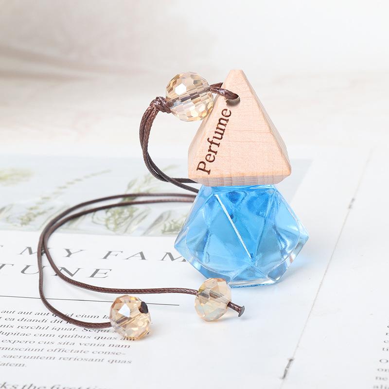 Car perfume and aromatherapy with crystal decoration, it's an ideal festival gift. It can be placed in the car, room or anywhere you want to fill with fragrance. The fragrance is soft and not pungent, and it's safe for mothers and babies. 7
