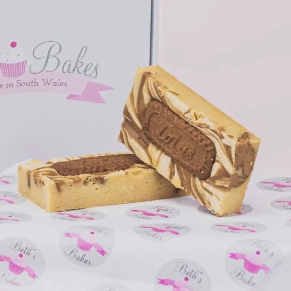6 Lotus Biscoff Blondies (12 Servings)