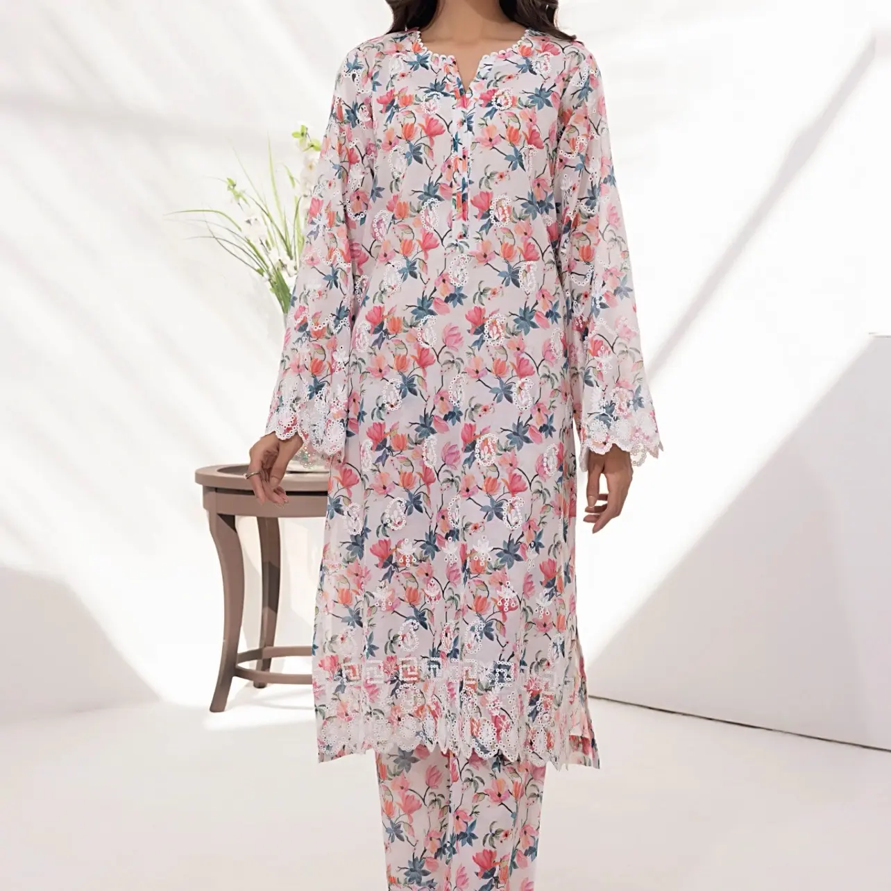 Lakhany 2 Piece Lawn Embroidered Outfit Chicken Kari details