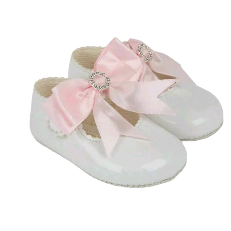 Baby girls soft sole pram shoes with bow and diamante details - perfect for your little princess 4