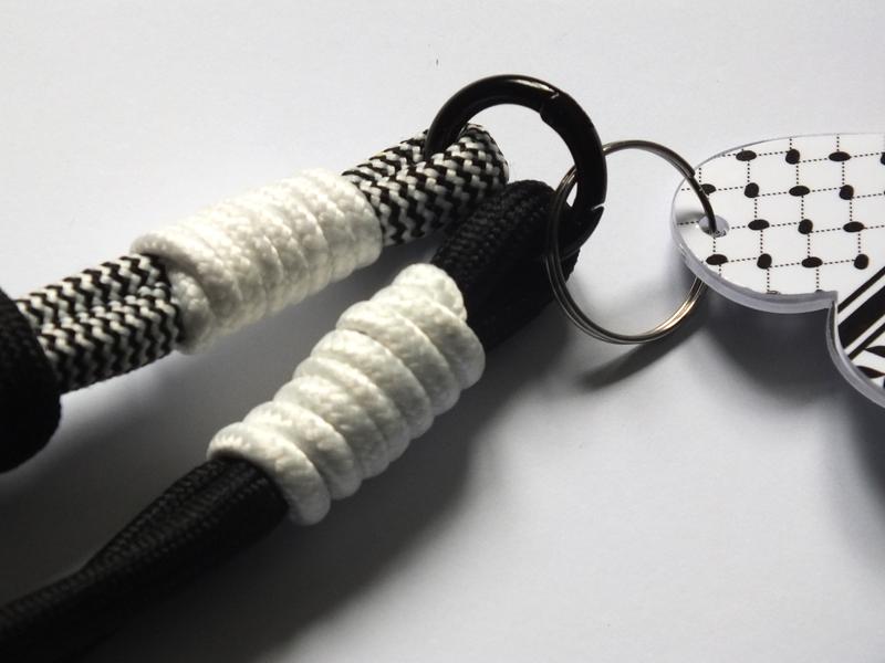 Shoelace Keyring Black White Keychain Love Heart Keyring Pink Glitter Heart Keychain Valentines Gift Anniversary Gifts Present for Girlfriend Present for Wife 3