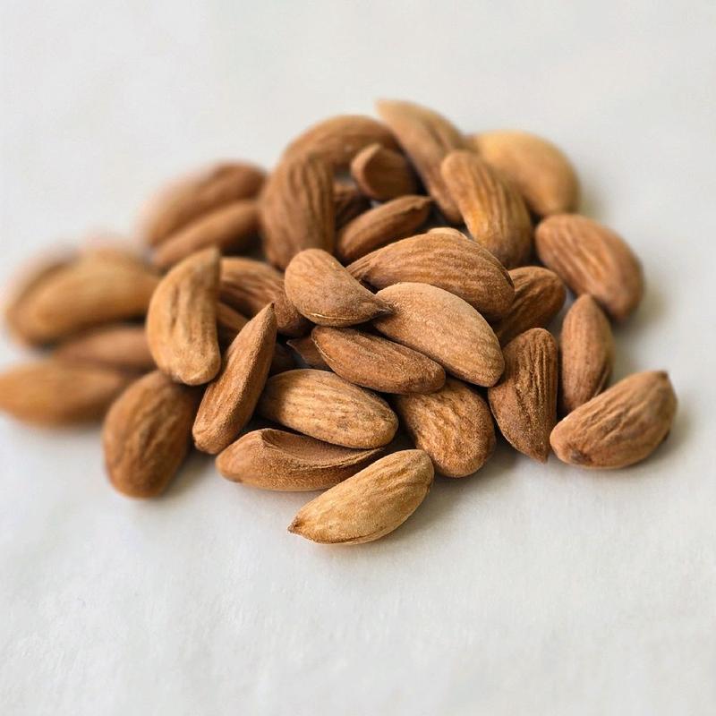 afghani almond Organic Nut 2