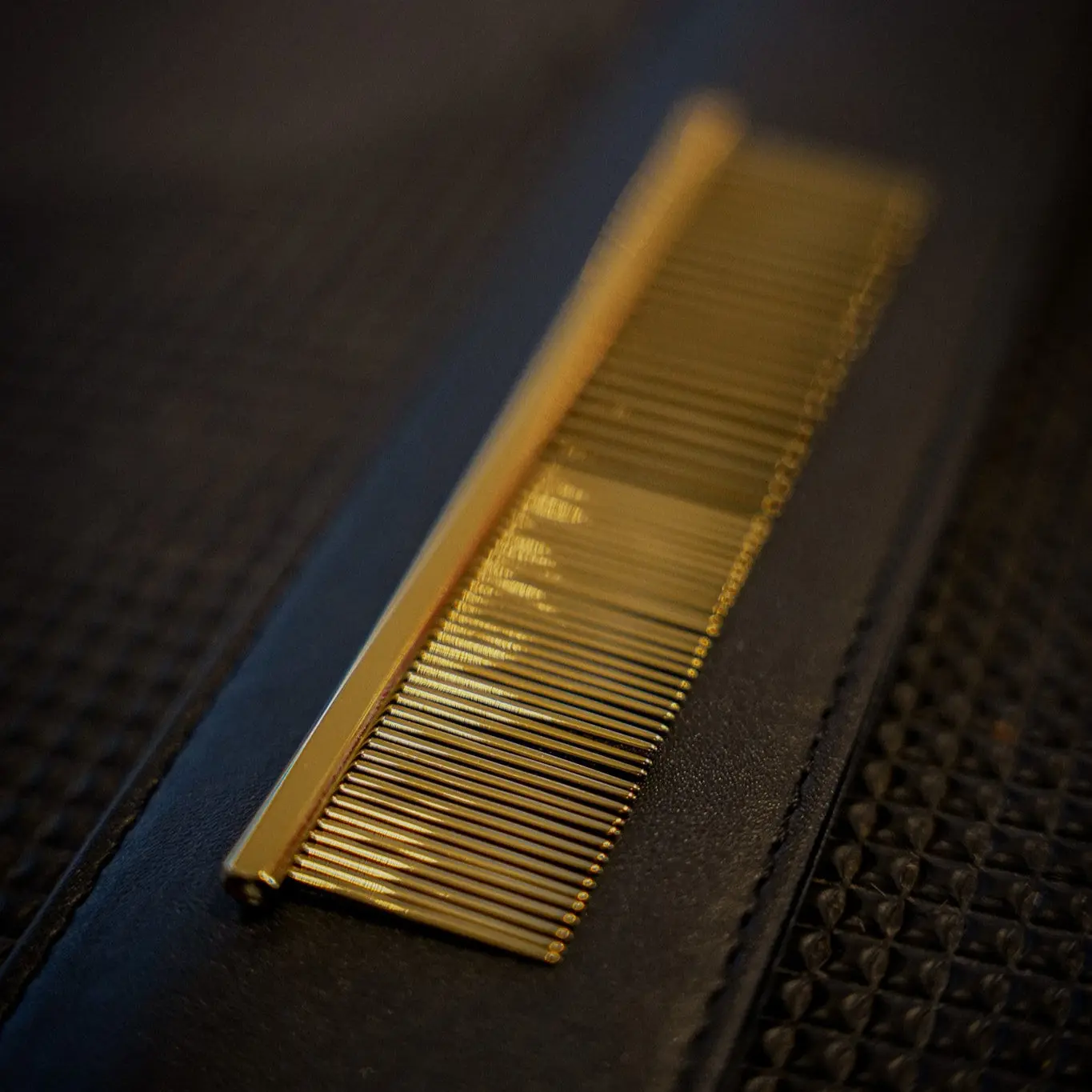 Itsy Bitsy Comb - Mini Precision Tool for Perfect Detailing