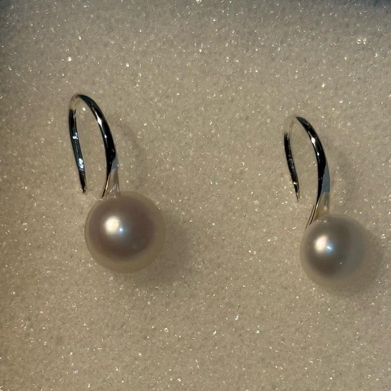 Pearl Drop Earrings - Perfect for Any Occasion 7