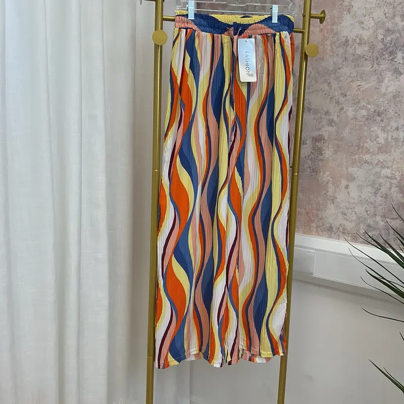CW Wavy Print Plisse Pleated trouser comfortable fit holiday 3