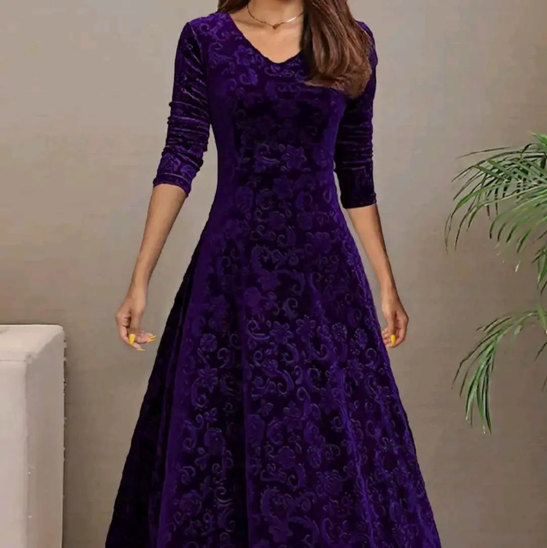 Floral & Paisley Pattern Velvet Dress, Elegant V-neck Long Sleeve Swing Dress For Spring & Fall, Women's Clothing, Winter, Occasion,Casual