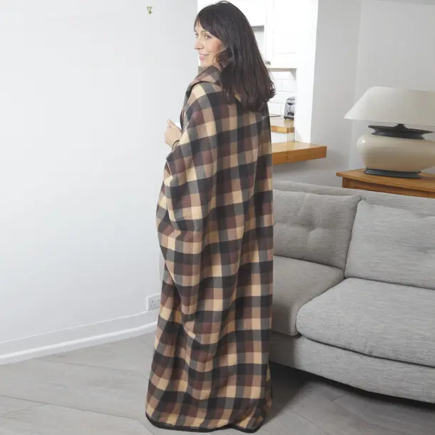 Easylife Zip-Up Polar Fleece Cosy Robe 2