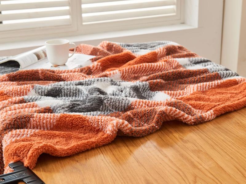 Fluffy Check Throw 130 x 180cm Extra Large Teddy Fleece Sofa Set Bed Blanket Christmas Throw Soft & Cozy Thermal Warm Checkered Travel Throws Blush Pink Green Charcoal Rust 4 Elegant Colors 8