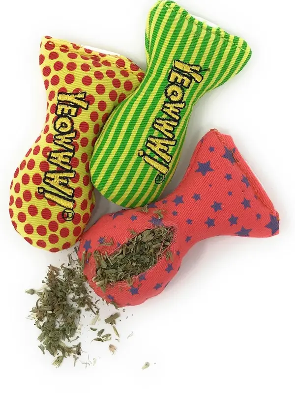 catnip toys for cats - organic very strong catnip fish stinkies sardines cat toys with catnip pack of 3, colourful patterns - 7.5cm long 5
