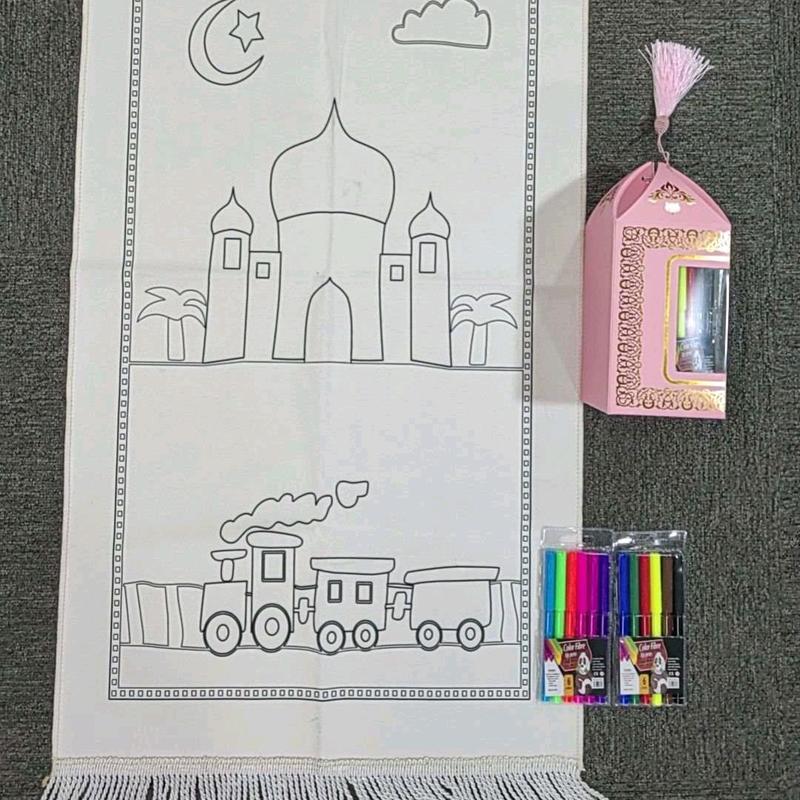 Kids DIY Prayer Mat set includes prayer mat, Fabric colour pencils and a box 7