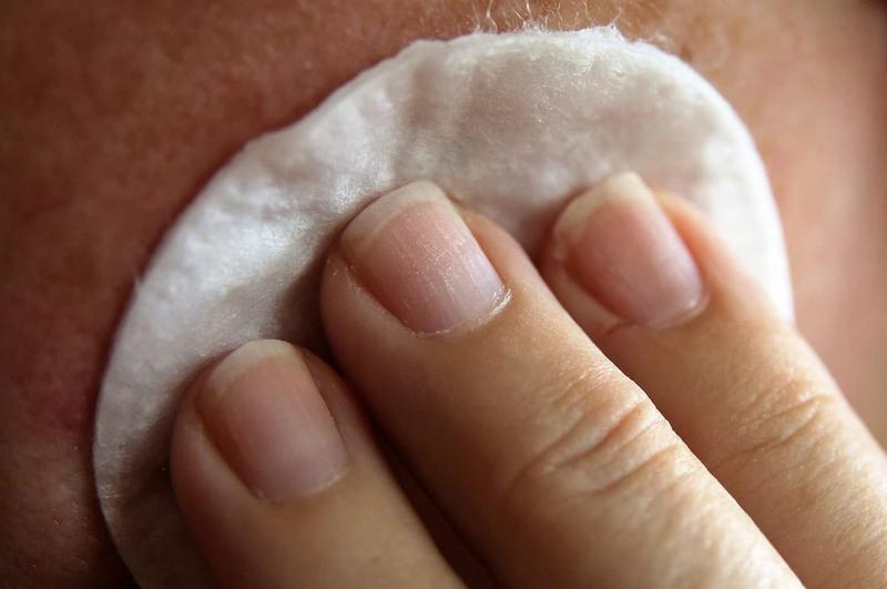 Product Introduction of Pure Cotton Wool Pads 2 x 200 (Twin Pack) 400 Organic Cotton Wool Pads For Makeup Removal 2