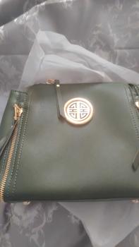 Product Review of [MissLulu Bags] Leather Look Handbag with Dual Zipper Closure, Crossbody Bag for Women from D**e 0