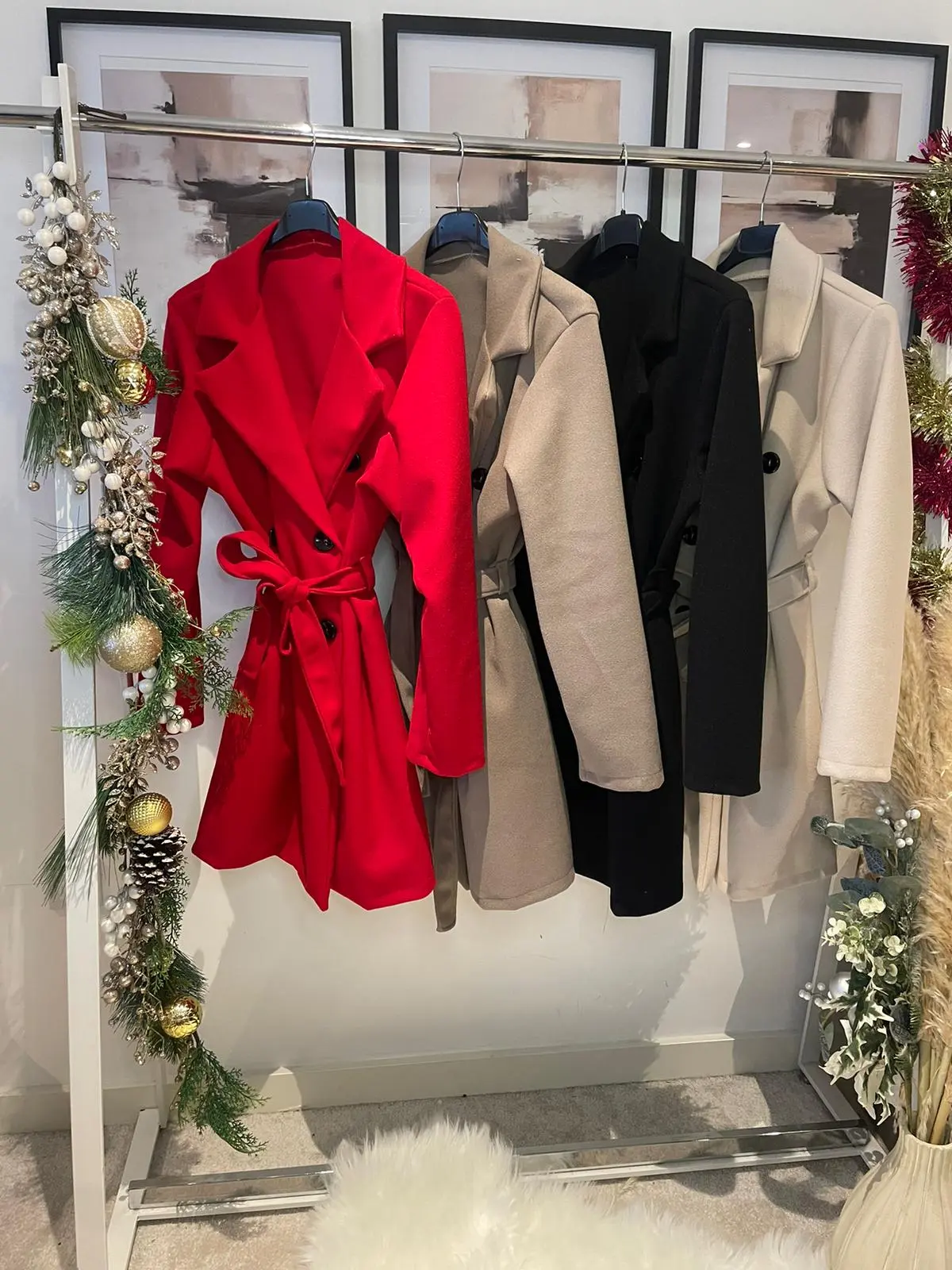 Elegant Double-Breasted Belted Short Trench Coat Womenswear Elegance Jackets