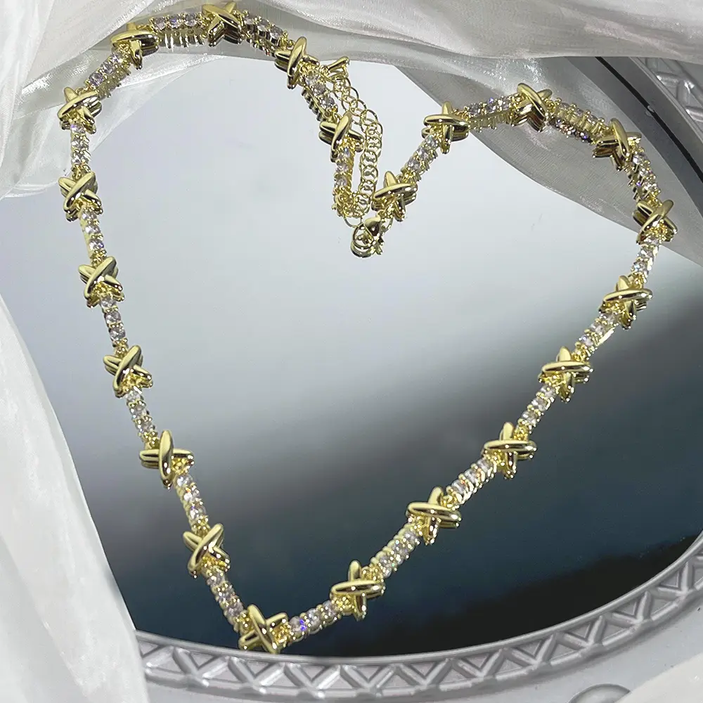 Women's Elegant Rhinestone DecoratedNecklace& Bracelet,Exguisite Trendy Set As Gift forGirfriend