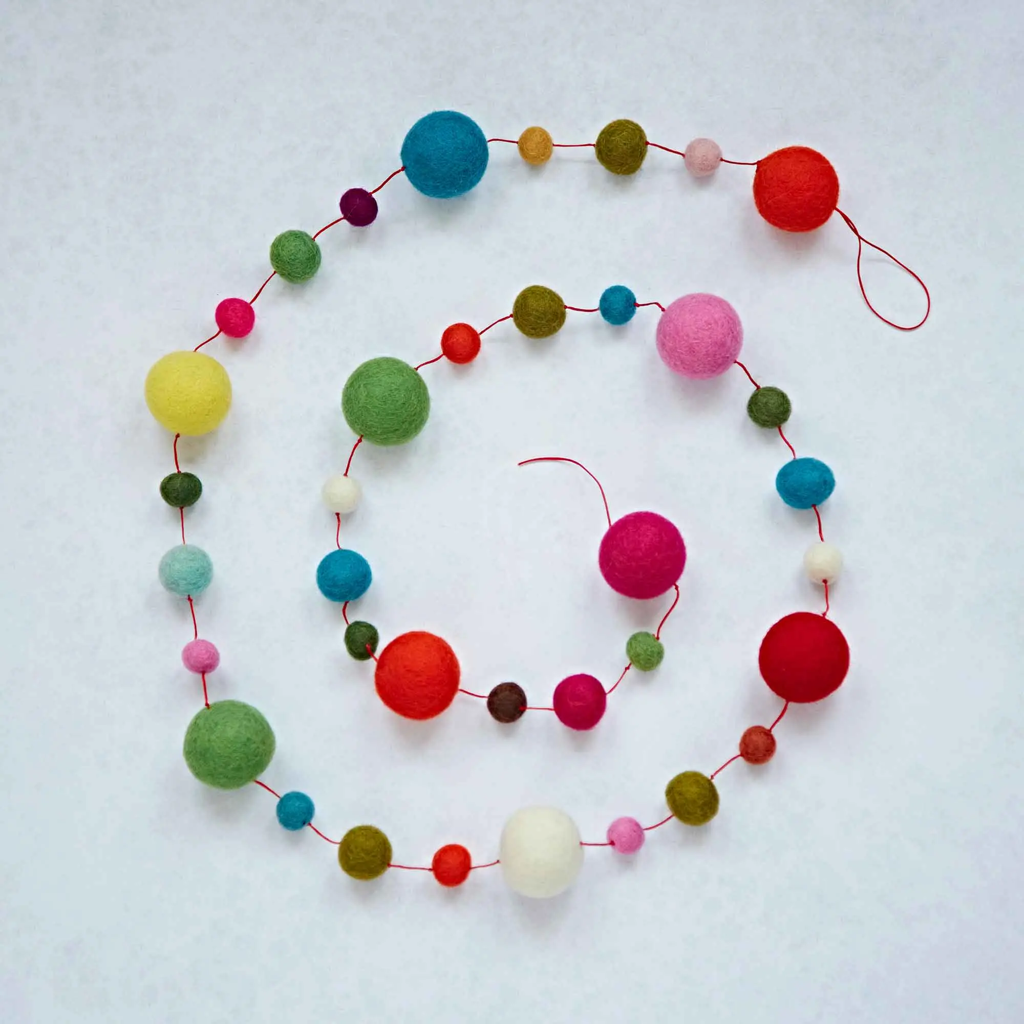 Large Felt Ball Garland - Decorative Room Hanging - Multicoloured Ball Décor - Spotty Hanging