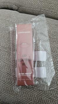 Product Review of Long-lasting Waterproof Matte Lip Gloss & Lip Liner Makeup Set, 1/3 Sets Easy Coloring Lip Care Kit, Hydrating Lip Care Kit, Mystery Boxes, Brands Makeup Products, Birthday Box for Girl, Lip Care Products, Kbeauty, Valentine's Day Gift, Peachesmakeup from M** 0