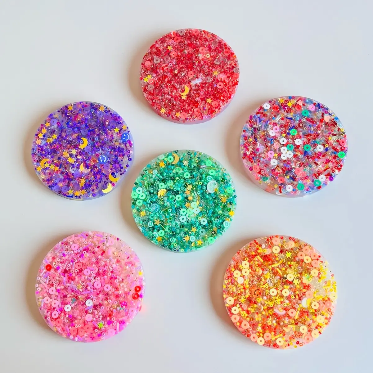 Circle Picky Pad (10cm) 8 Colour options Neurodiverse Stimming Distracting Nail Skin Picking Stress  Travel size Fidget Aid  Nail Care Gift Silicone