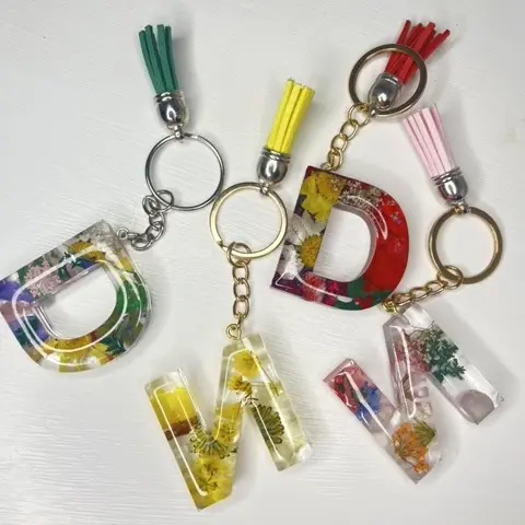 Personalised Flower Initial Resin Keychain - Customizable