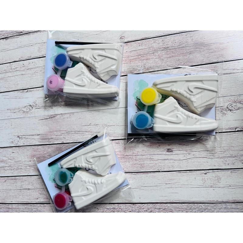 Paint your own plaster of Paris trainers -  sneakers - Activity set - Childrens Gifts - Gift - Painting - Party favour - character gift 3