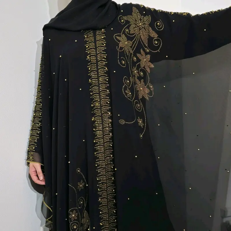 Royal Abaya - Cape Style - Black & Gold - 3 Piece Set 5