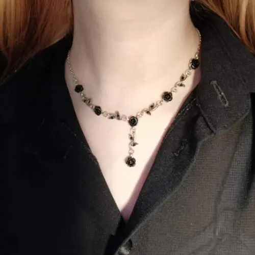 1pc Black Rose Flower & Leaf Shaped Black Gemstone Necklace, Suitable For Women's Daily Wear Valentines,Mom,Mother,Mother's Day,Gift black opal chain 3