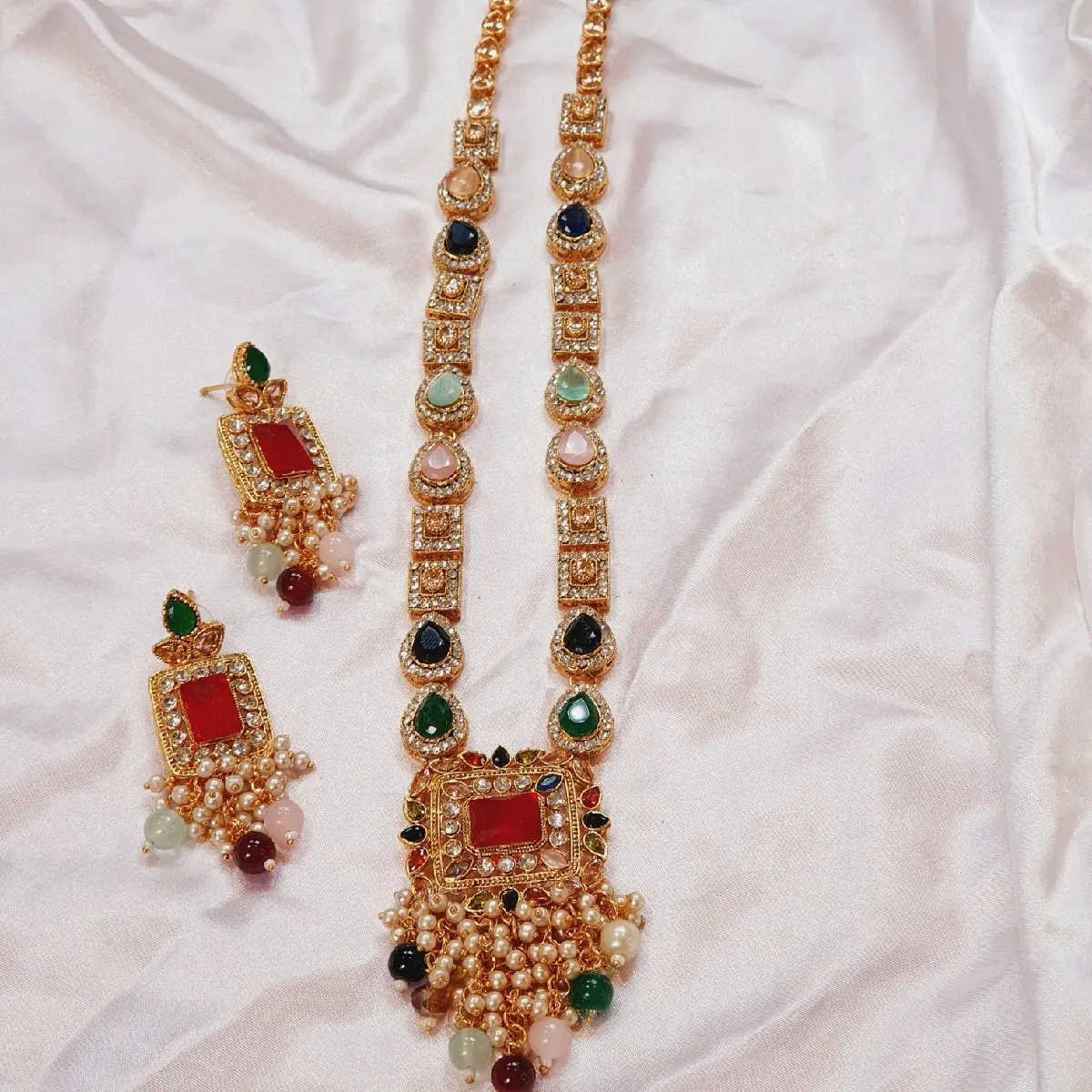 Beautiful Gold/Silver Plated Pakistani long necklace with earrings.....
