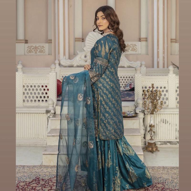 Beautiful Party Wear Embroidered & Digital Print 3pc Suit With Gharara & organza  Dupatta Womenswear 1