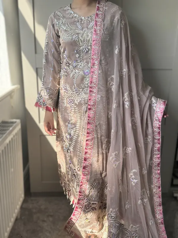 Eyanas Elaf inspired 3pc heavy mauve pink embroidered suit 1