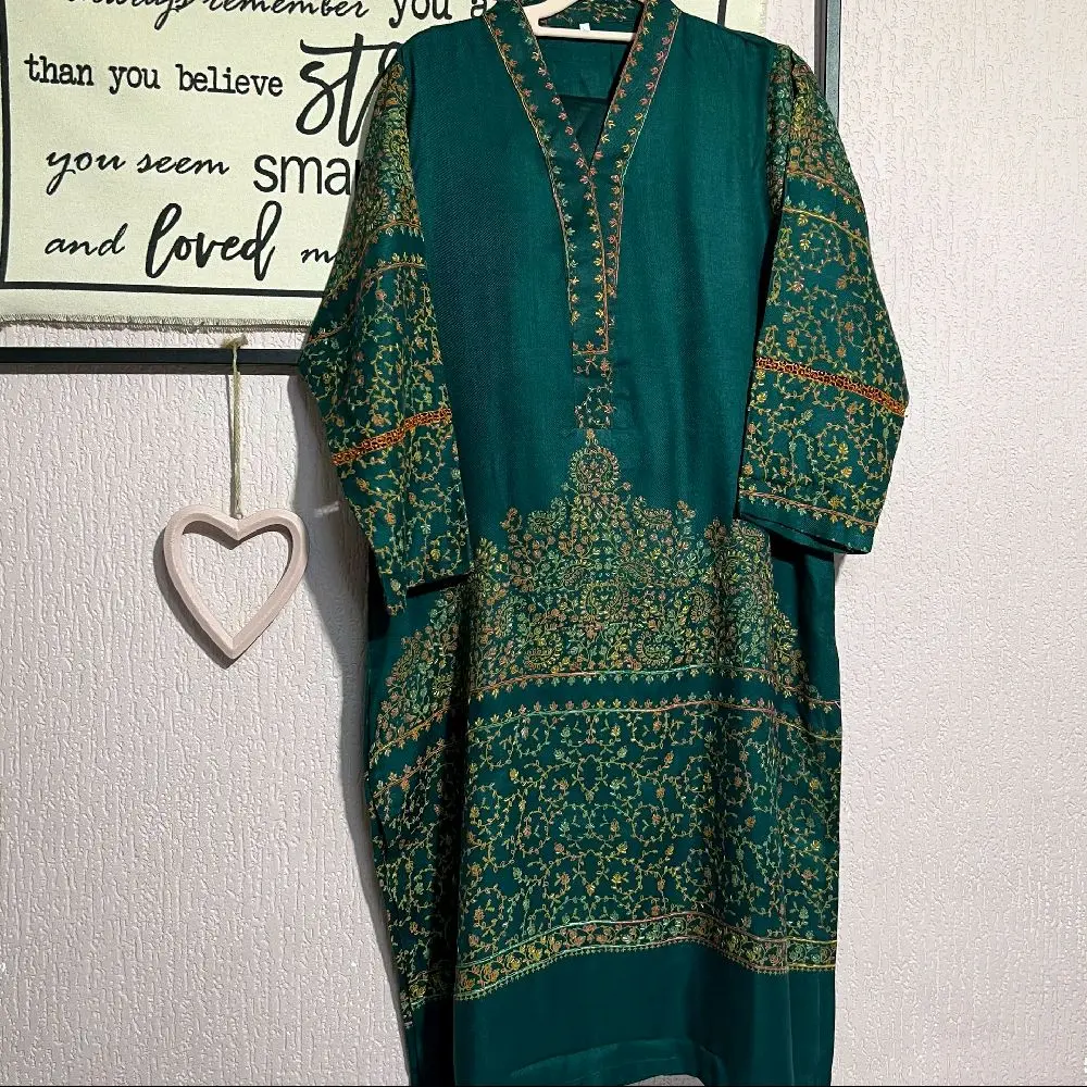 Pakistani Pashmina 2 piece dress.