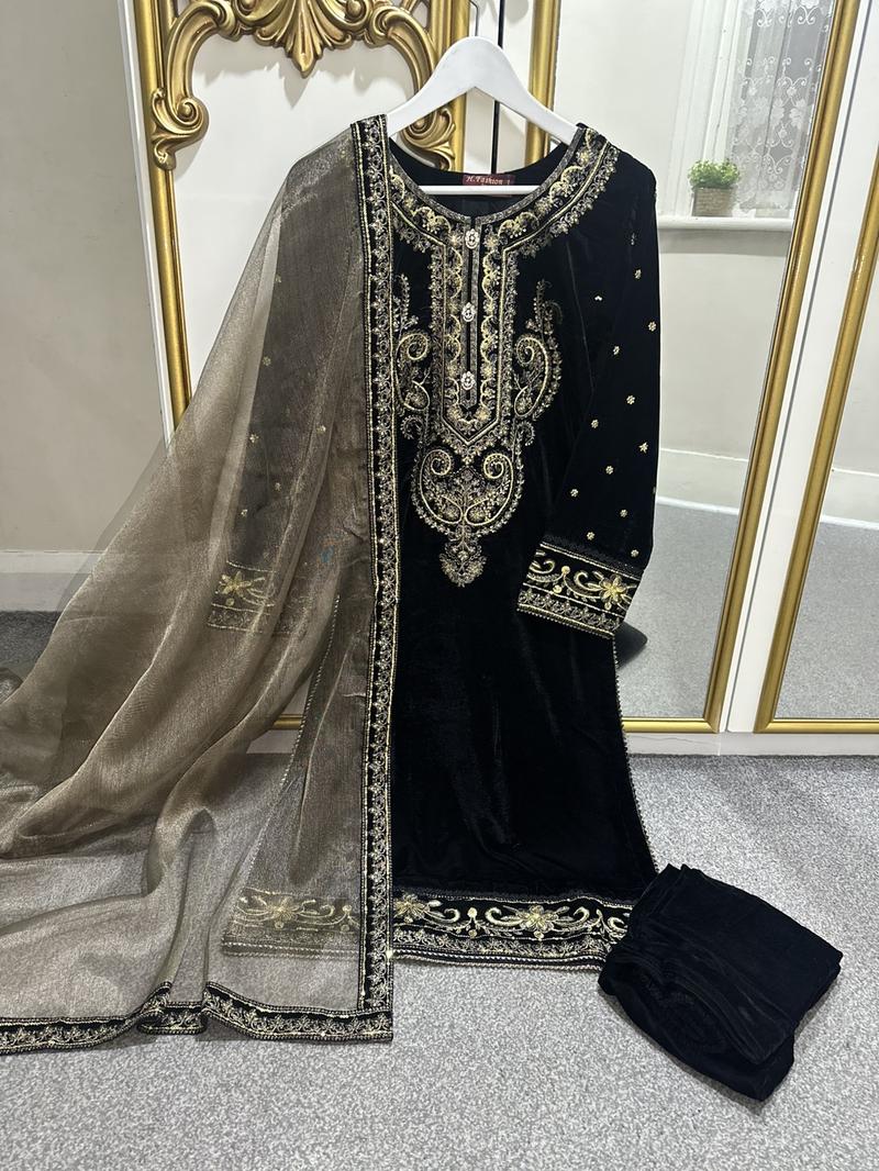Product Introduction of LUXURIOUS 3 piece premium micro velvet suits - H fashion by Bin Hameed Womenswear 30