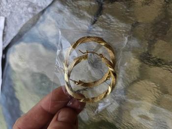Product Review of Women's Elegant Texture Metal Hoop Earrings, Gorgeous Trendy Hoop Earrings, Fashionable Vintage Jewelry As Birthday Gift from K**e W**e W** 0