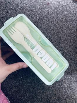 Product Review of 1220ml 3-grid Lunch Box with Cutlery, Portable Bento Box with Spoon & Fork & Knife & Chopsticks, Cute Homeware Leak Proof Large Capacity Lunch Container, Kitchen Gadgets, Gifts for Men, Christmas Gifts For Kids, Stocking Filler, Kitchen Accessories from L**9 1