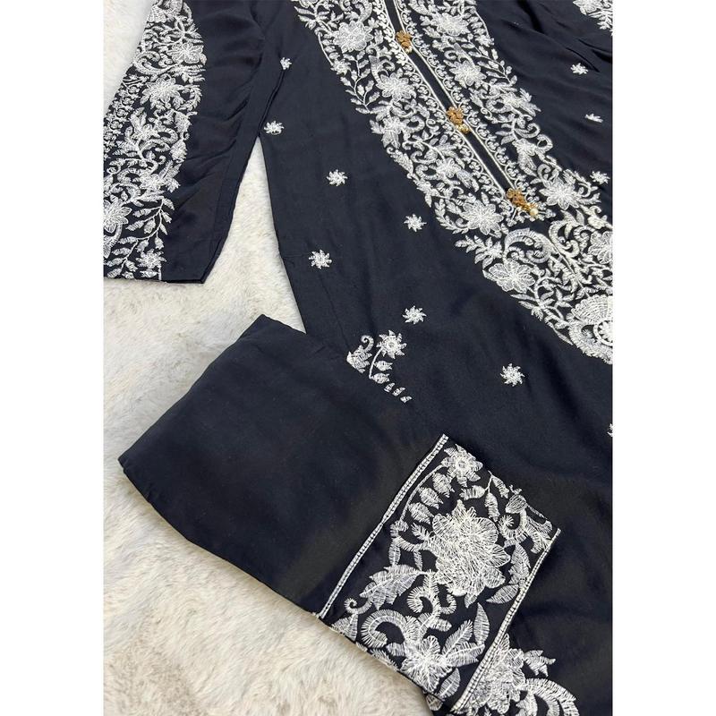 HK271 Jabeen - Black Linen Oufit 7