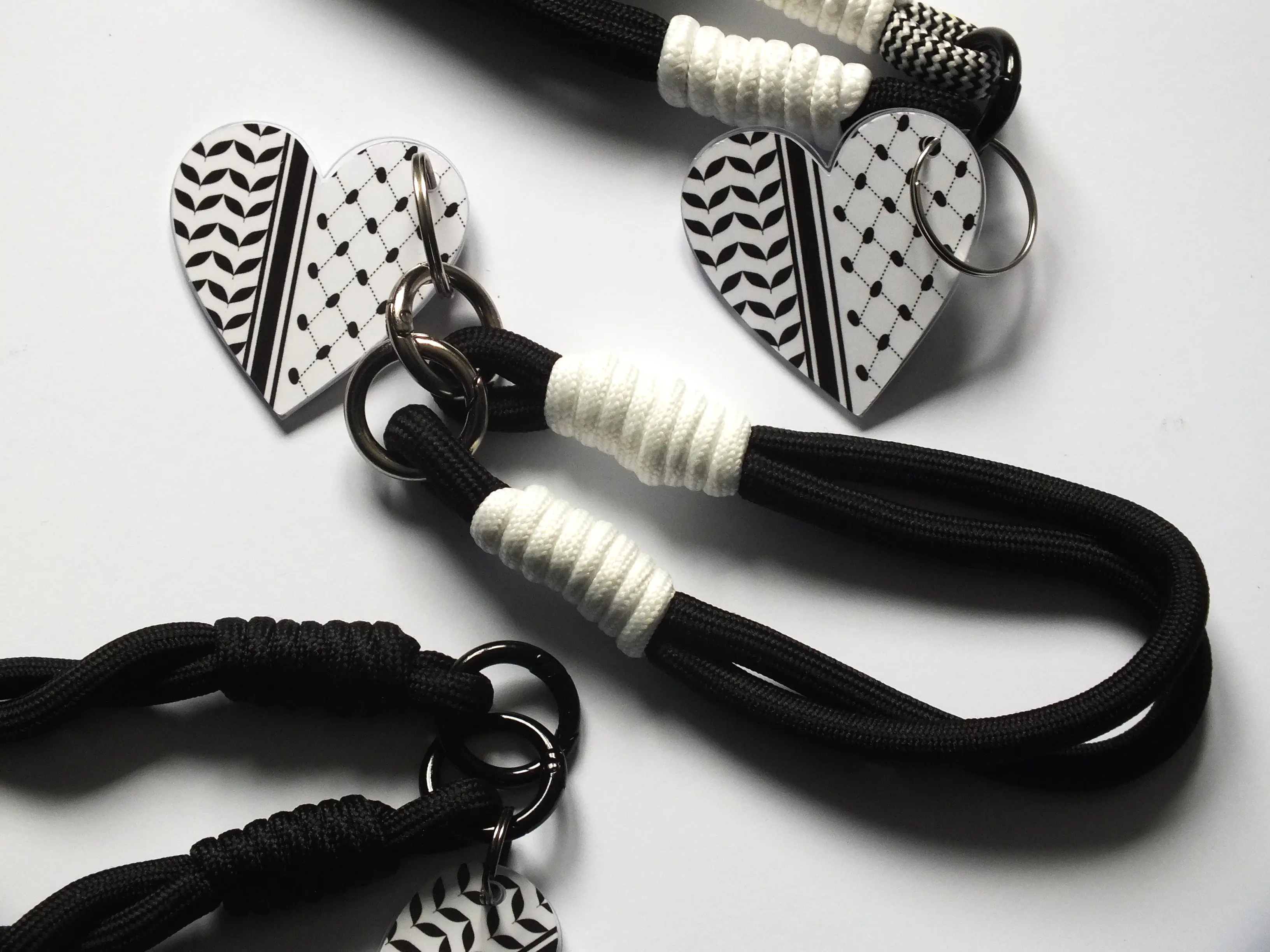 Shoelace Keyring Black White Keychain Love Heart Keyring Pink Glitter Heart Keychain Valentines Gift Anniversary Gifts Present for Girlfriend Present for Wife