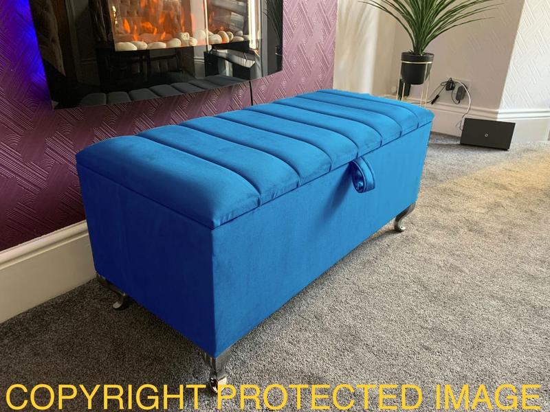 Product Introduction of Ottoman Storage Box Panel Cut Design Blanket Toys Storage Upholstered Bench Footstool Handcrafted Plush Velvet 8